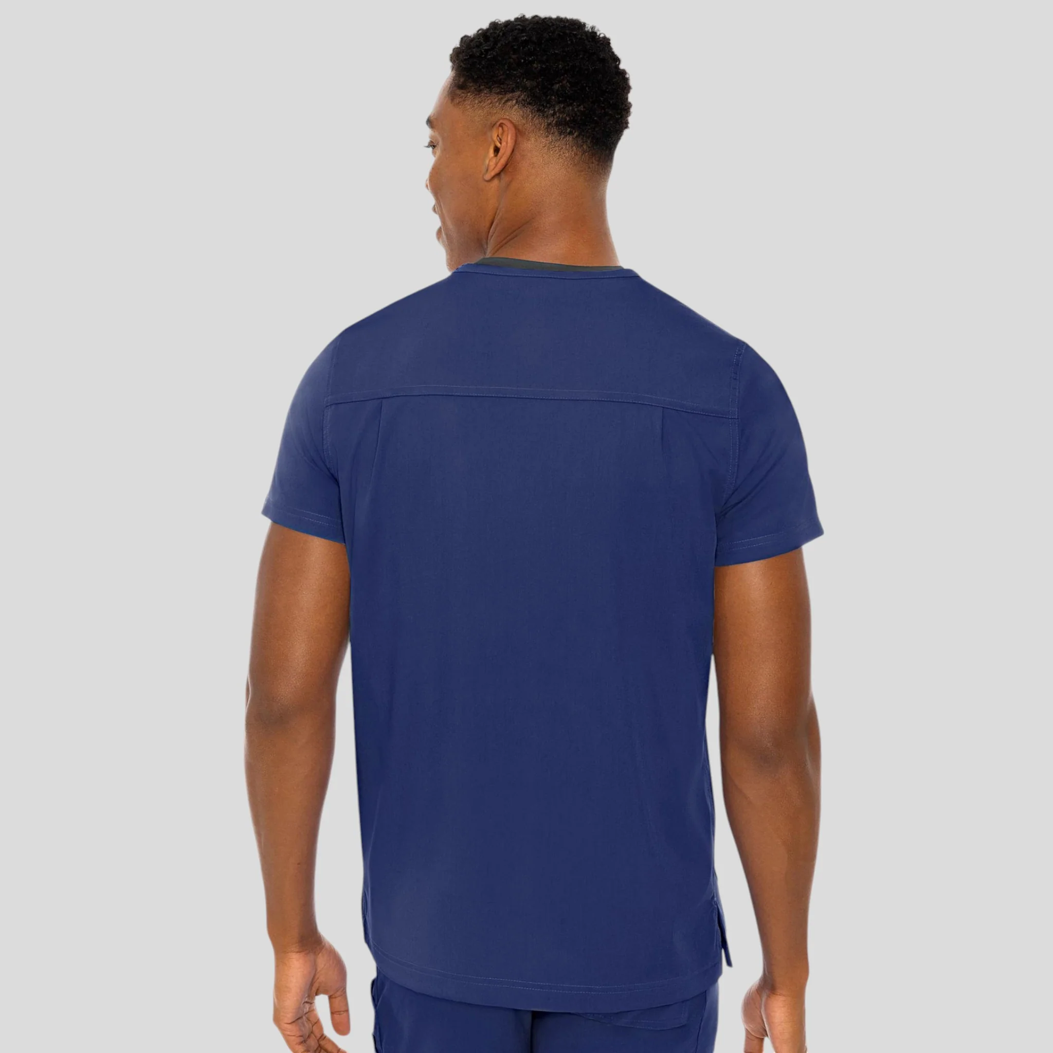 Scrub Top Med Couture for Men - Image 11